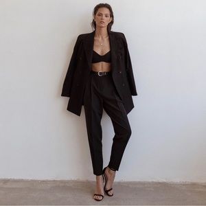 Women's suit. Trousers + jacket. Brand Namelazz. Black. Size S.